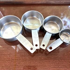 Vintage EKCO Stainless Steel Measuring Cups Set, 4 Piece Kitchen